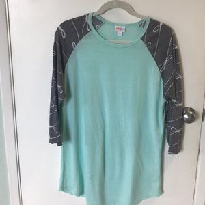 LuLaRoe Randy Tee L